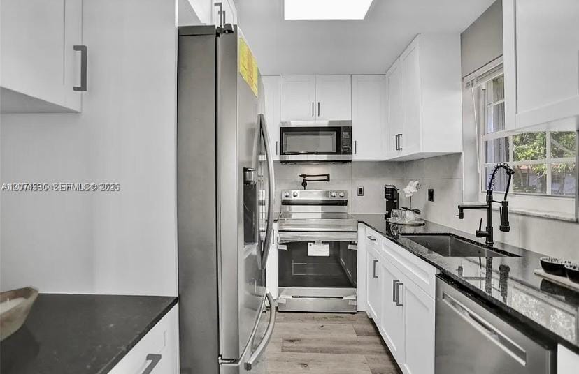 302 NW 9th Street, Hallandale Beach, FL 33009 photo 15