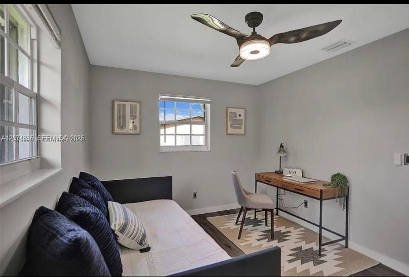 302 NW 9th Street — photo 8