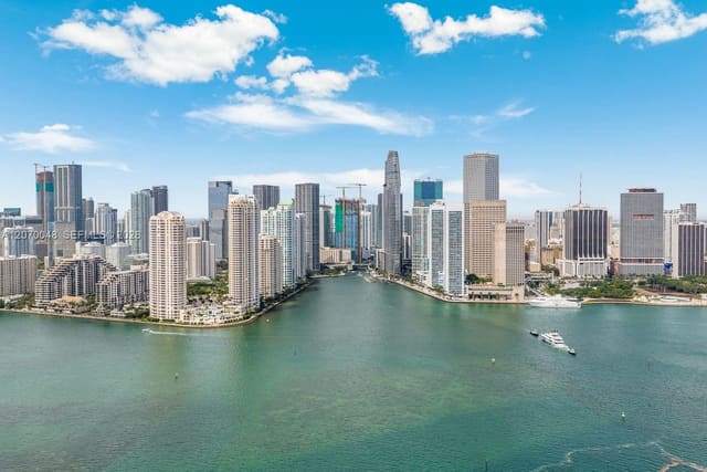 335 S Biscayne Boulevard 2609, Miami, FL 33131