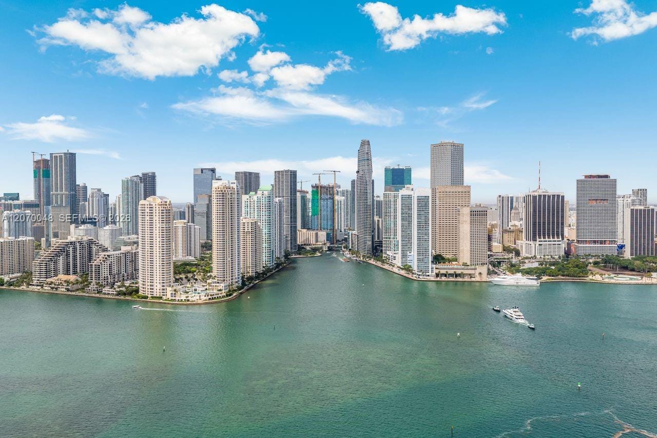 335 S Biscayne Boulevard 2609, Miami, FL 33131