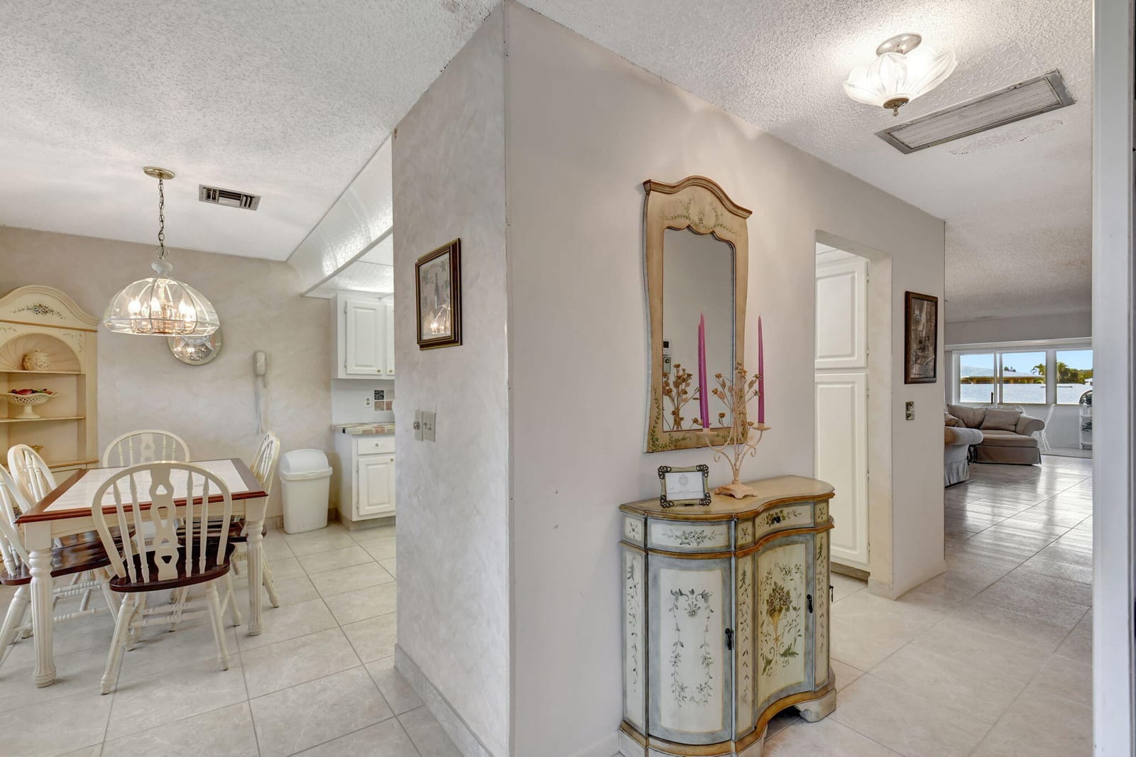 1670 NW 18TH Avenue 202 — photo 4