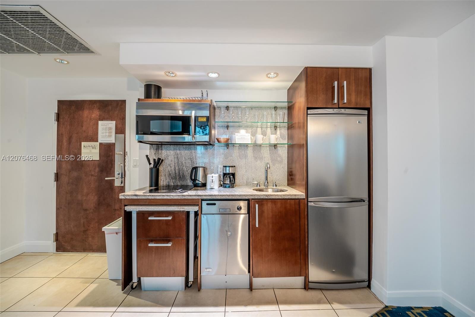 1060 Ocean Drive D206, Miami Beach, FL 33139 photo 17