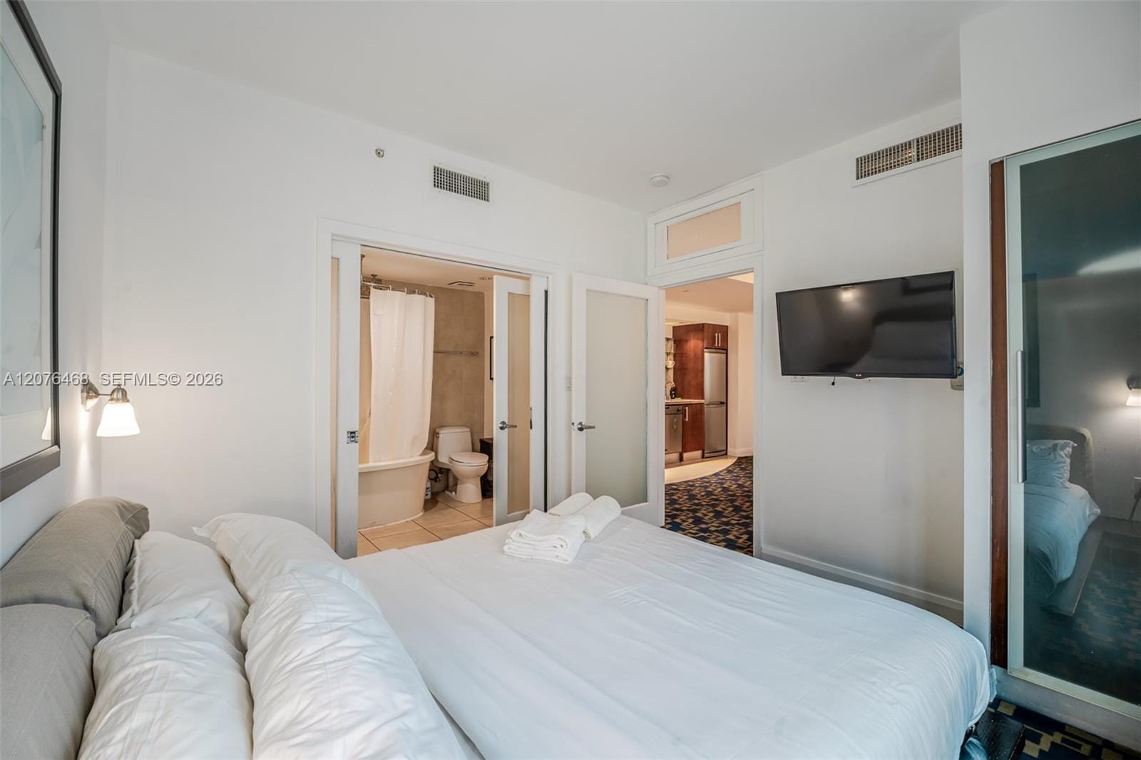1060 Ocean Drive D206, Miami Beach, FL 33139 photo 21