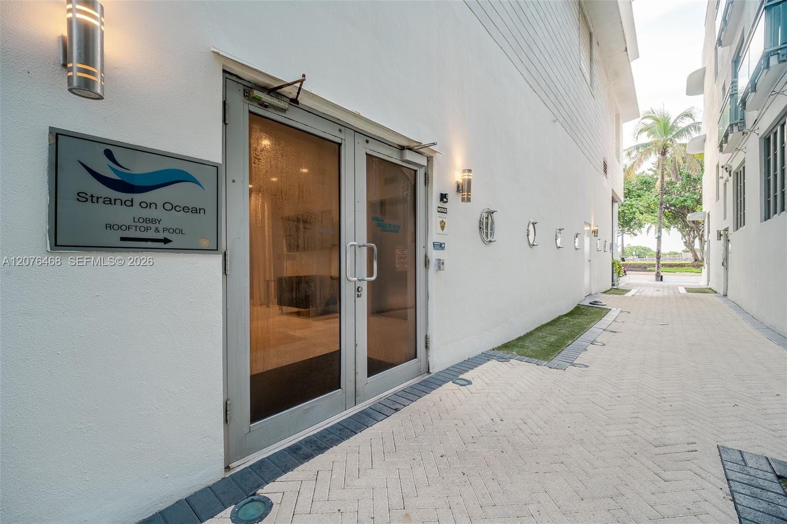 1060 Ocean Drive D206, Miami Beach, FL 33139 photo 25