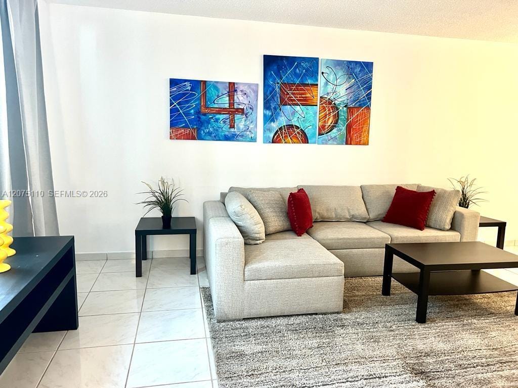 5401 Collins Avenue 311, Miami Beach, FL 33140