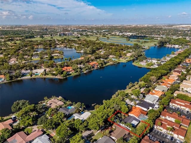 6931 Loch Ness Drive, Miami Lakes Loch Ness Sec, Miami Lakes, FL
