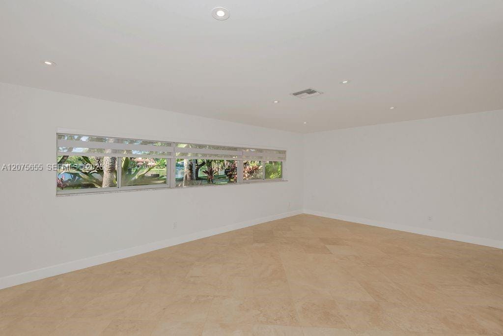 6931 Loch Ness Drive, Miami Lakes, FL 33014 photo 17