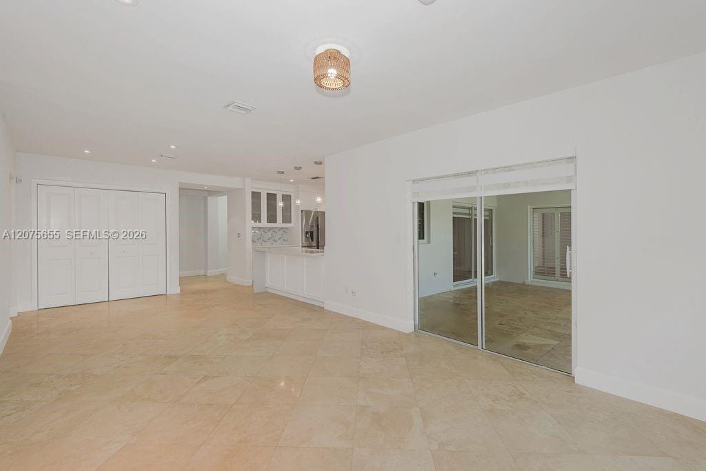 6931 Loch Ness Drive — photo 7