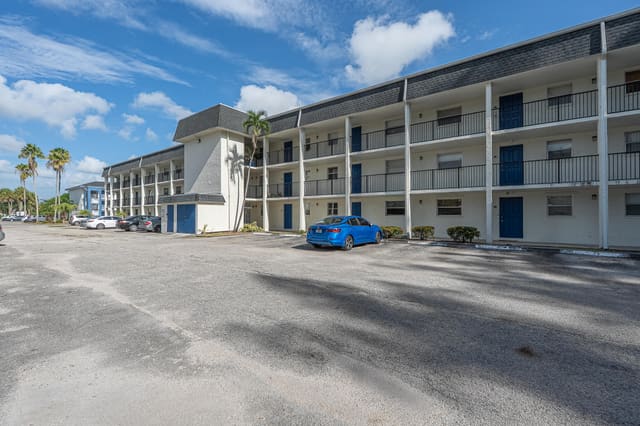 5100 SW 64TH Avenue 204A, Eton Countryside, Davie, FL