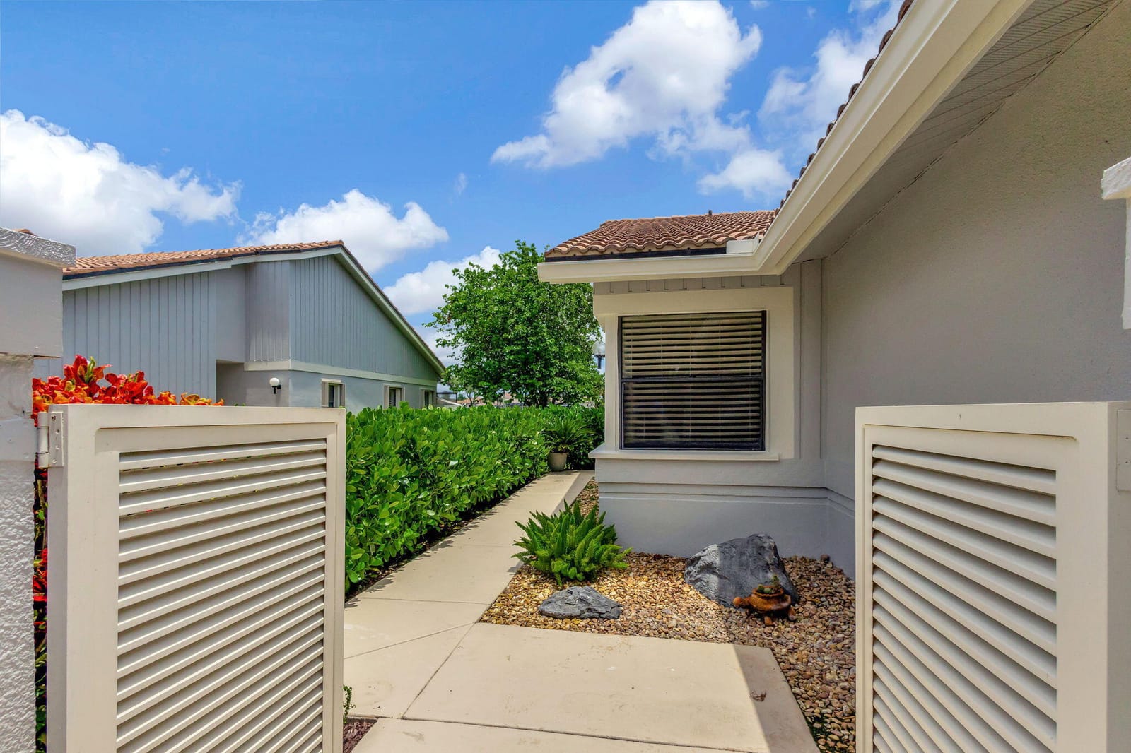 523 Prestwick Circle — photo 3