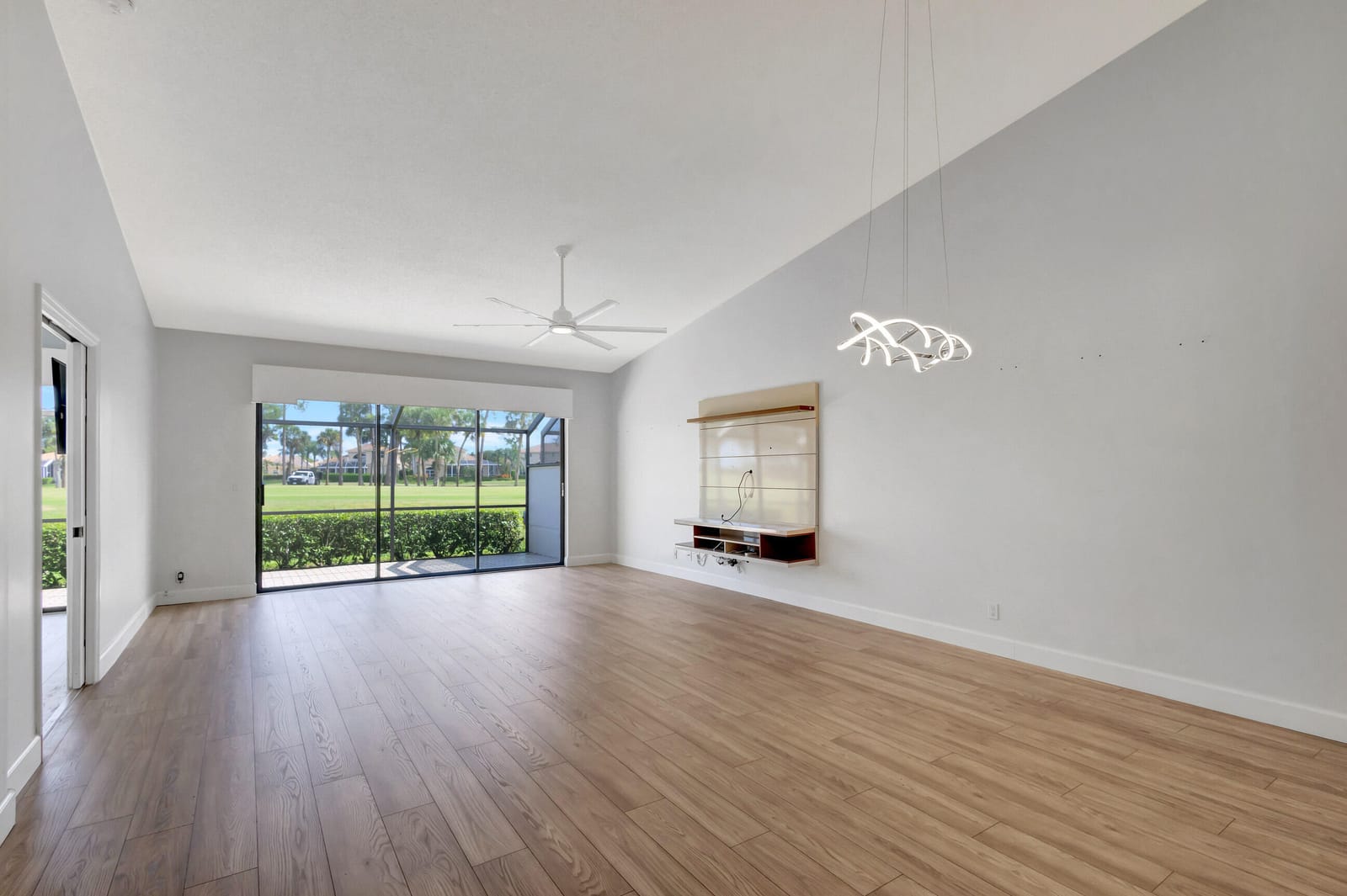 523 Prestwick Circle — photo 7