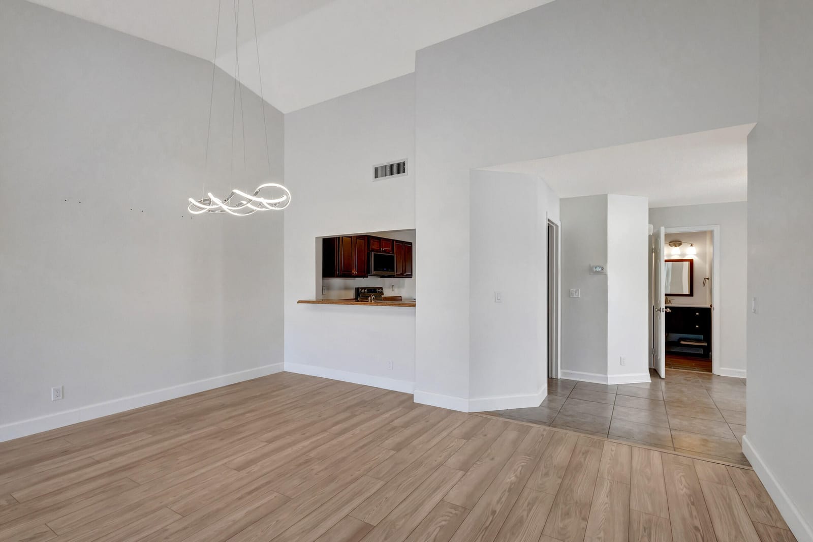 523 Prestwick Circle — photo 8
