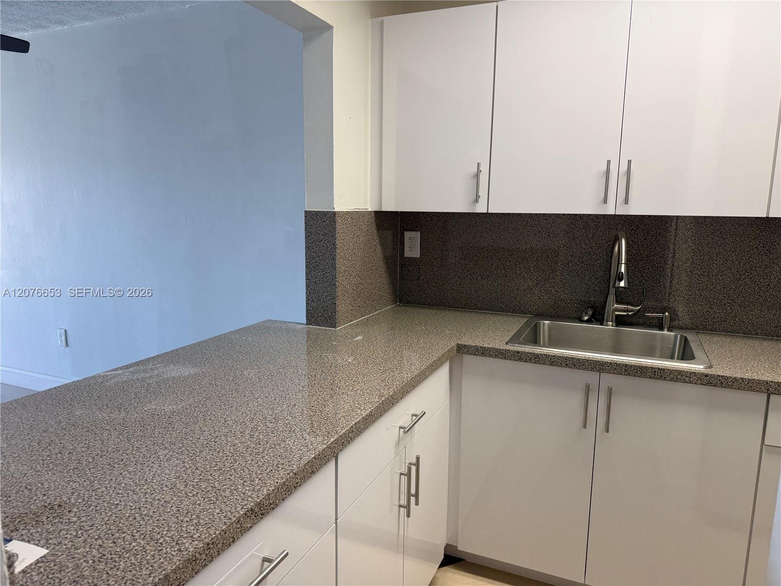 6055 W 19th Avenue 311, Hialeah, FL 33012 photo 6