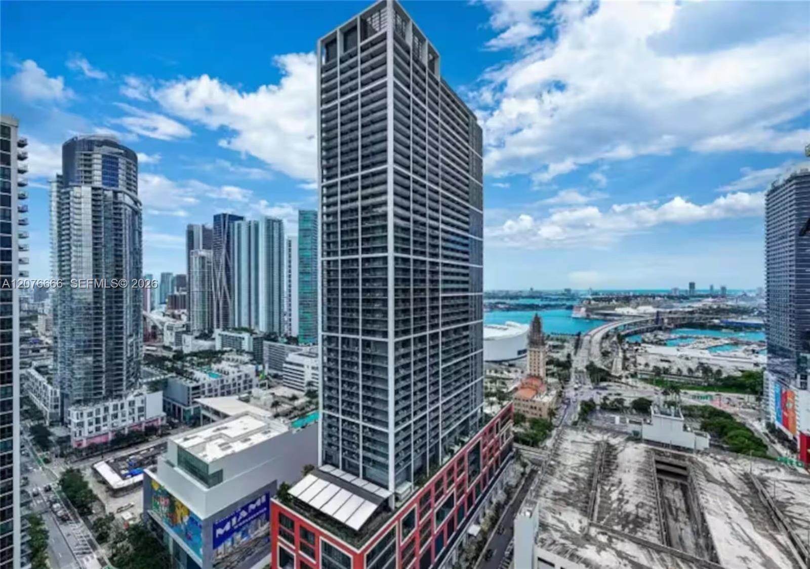 159 NE 6th Street 3504, Miami, FL 33132 photo 3