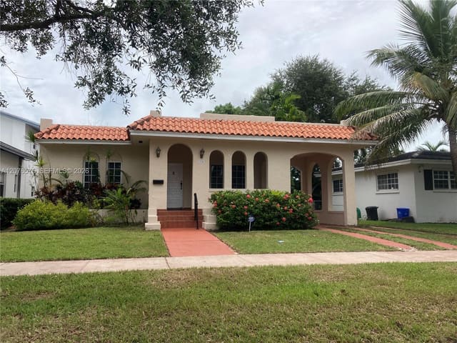 334 Alesio Avenue, sold in Coconut Grove Sec 1-Coral, Coral Gables, FL