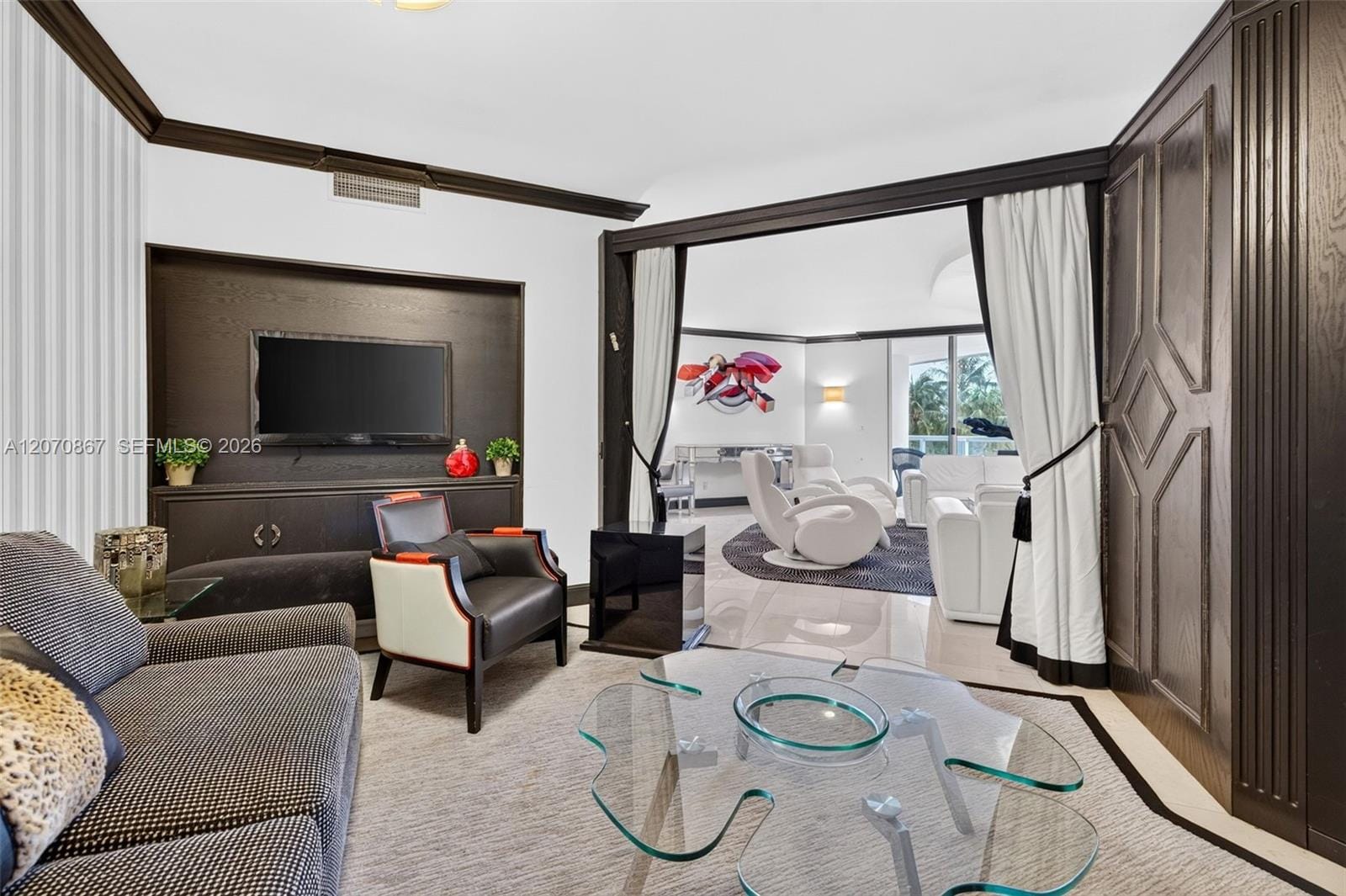 21050 Point Place 403 — photo 12
