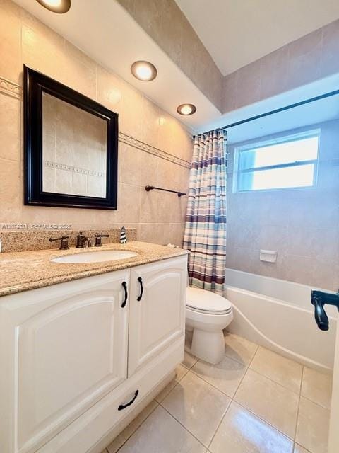 455 Paradise Isle Boulevard 109, Hallandale Beach, FL 33009 photo 19