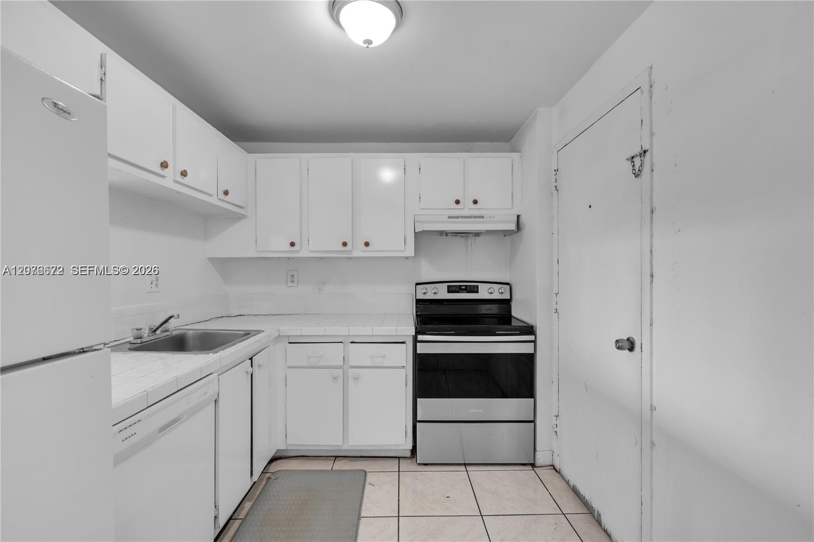 9001 SW 77th Avenue C402, Miami, FL 33156