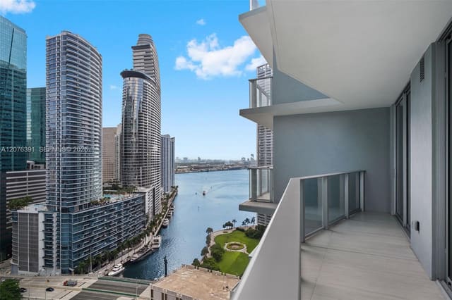 77 SE 5th Street 2805, Miami, FL 33131