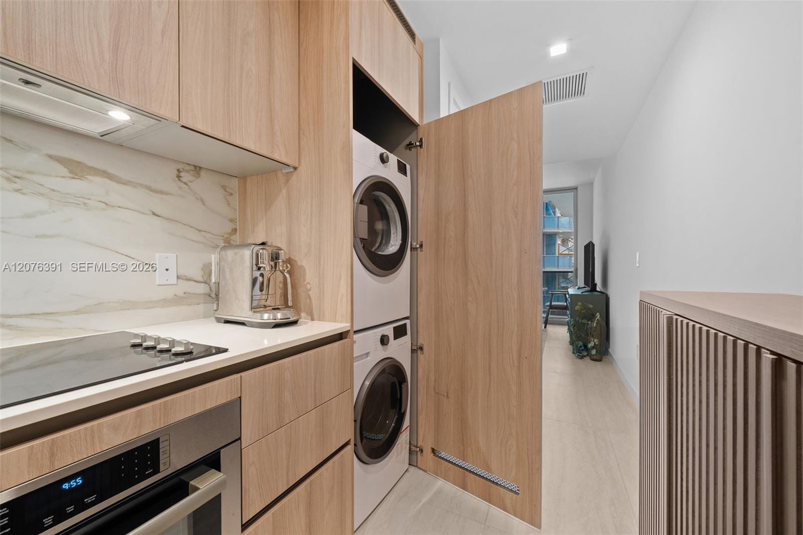 77 SE 5th Street 2805, Miami, FL 33131 photo 3