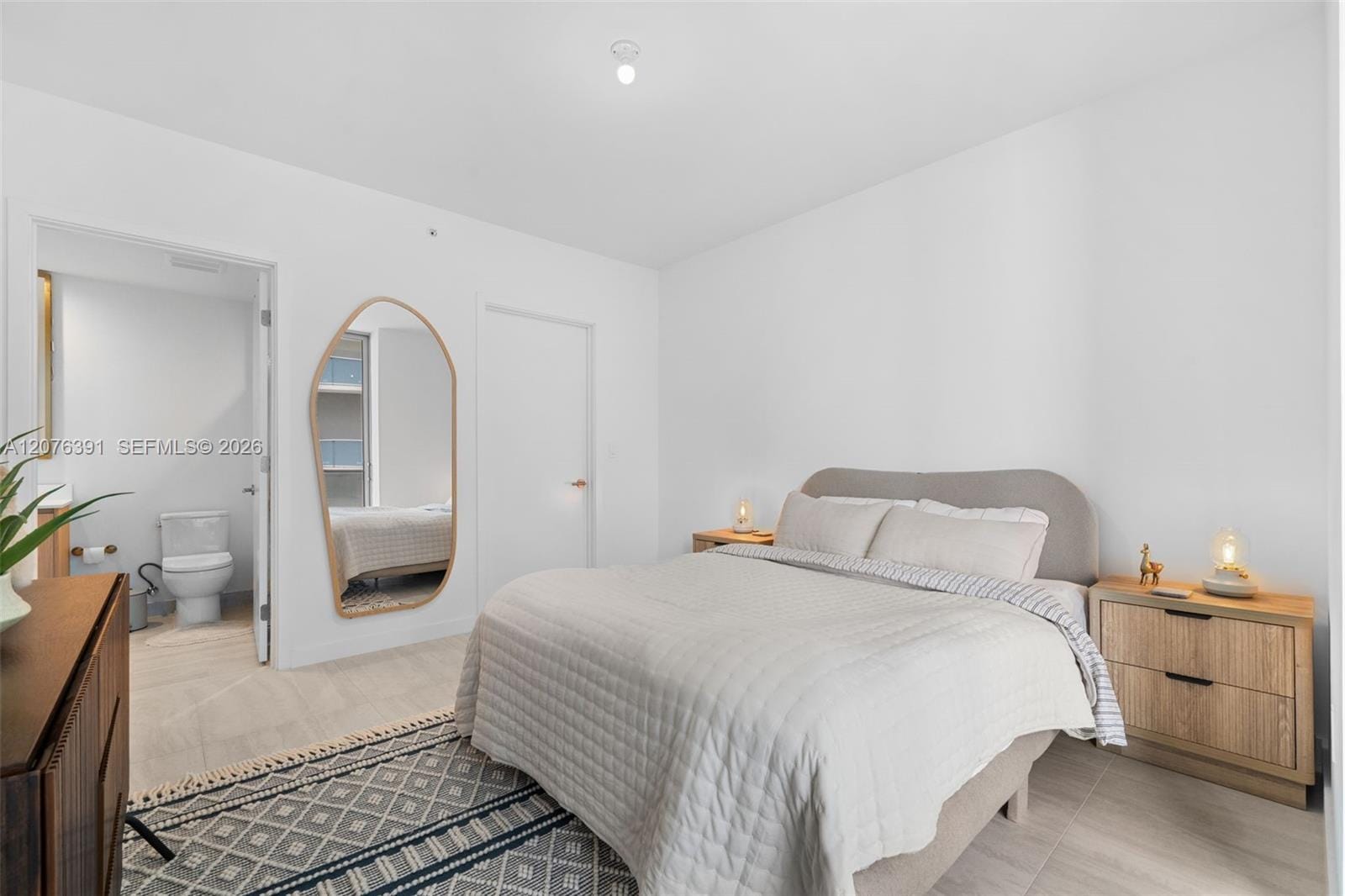 77 SE 5th Street 2805, Miami, FL 33131 photo 7