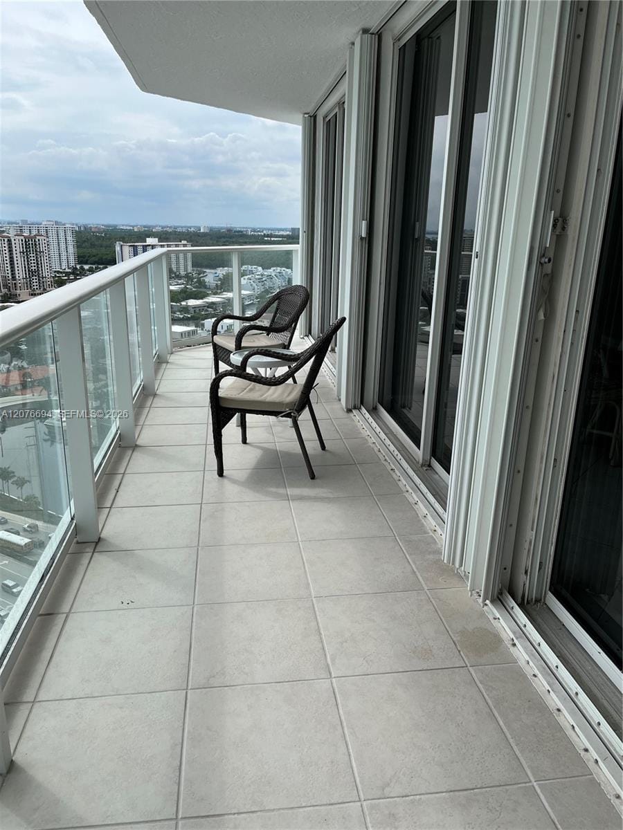 16485 Collins Avenue 2538, Sunny Isles Beach, FL 33160