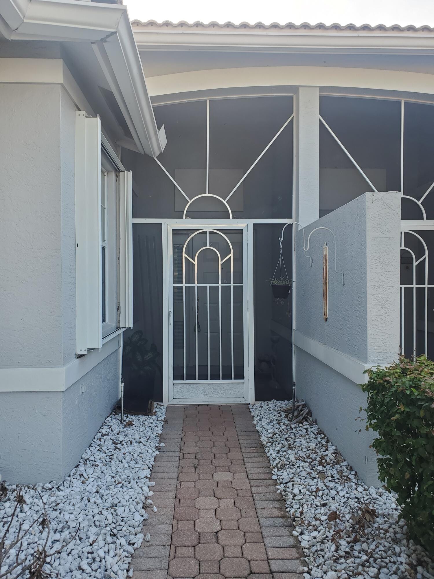 10724 ROYAL CARIBBEAN Circle — photo 2