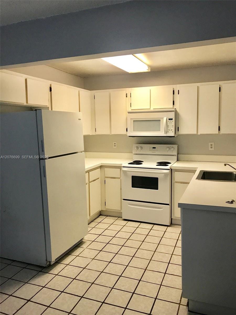 9810 Hammocks Boulevard 202, Miami, FL 33196