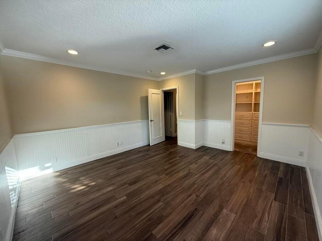 5777 WIND DRIFT Lane — photo 2