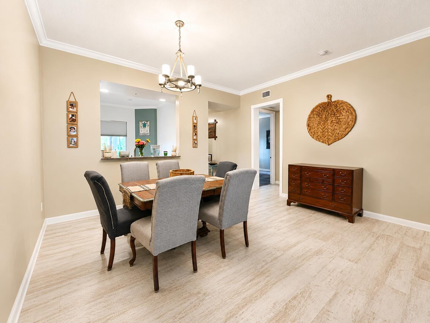 37 HARBOUR ISLE Drive E 101, Fort Pierce, FL 34949 photo 2