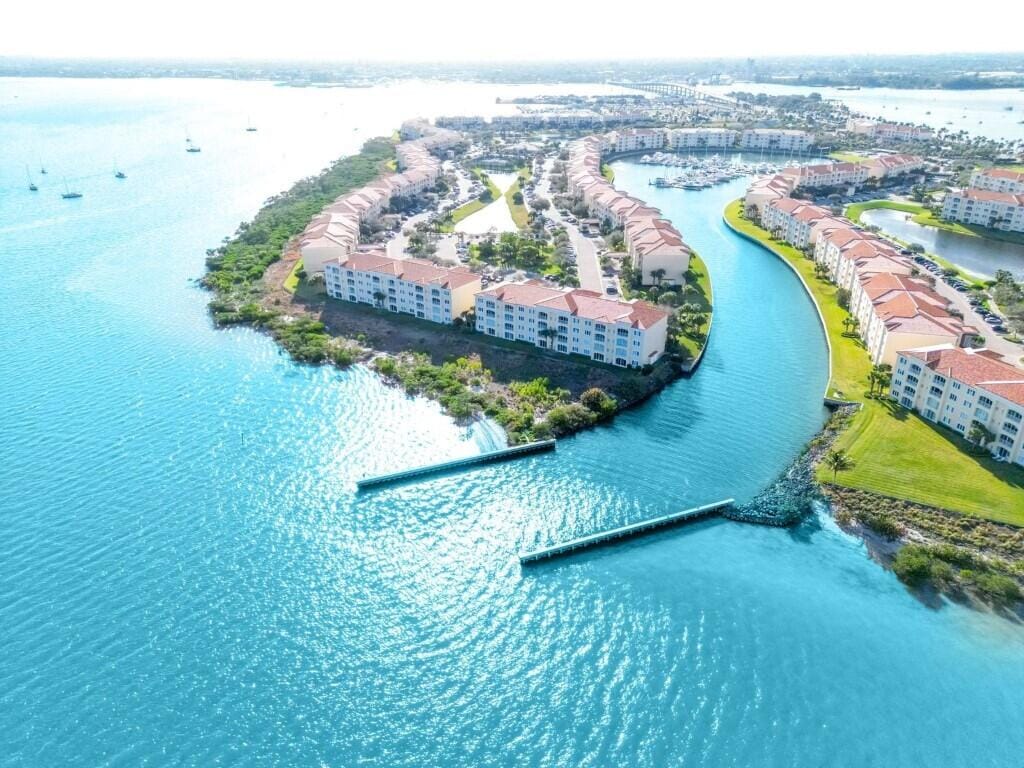 37 HARBOUR ISLE Drive E 101, Fort Pierce, FL 34949 photo 12
