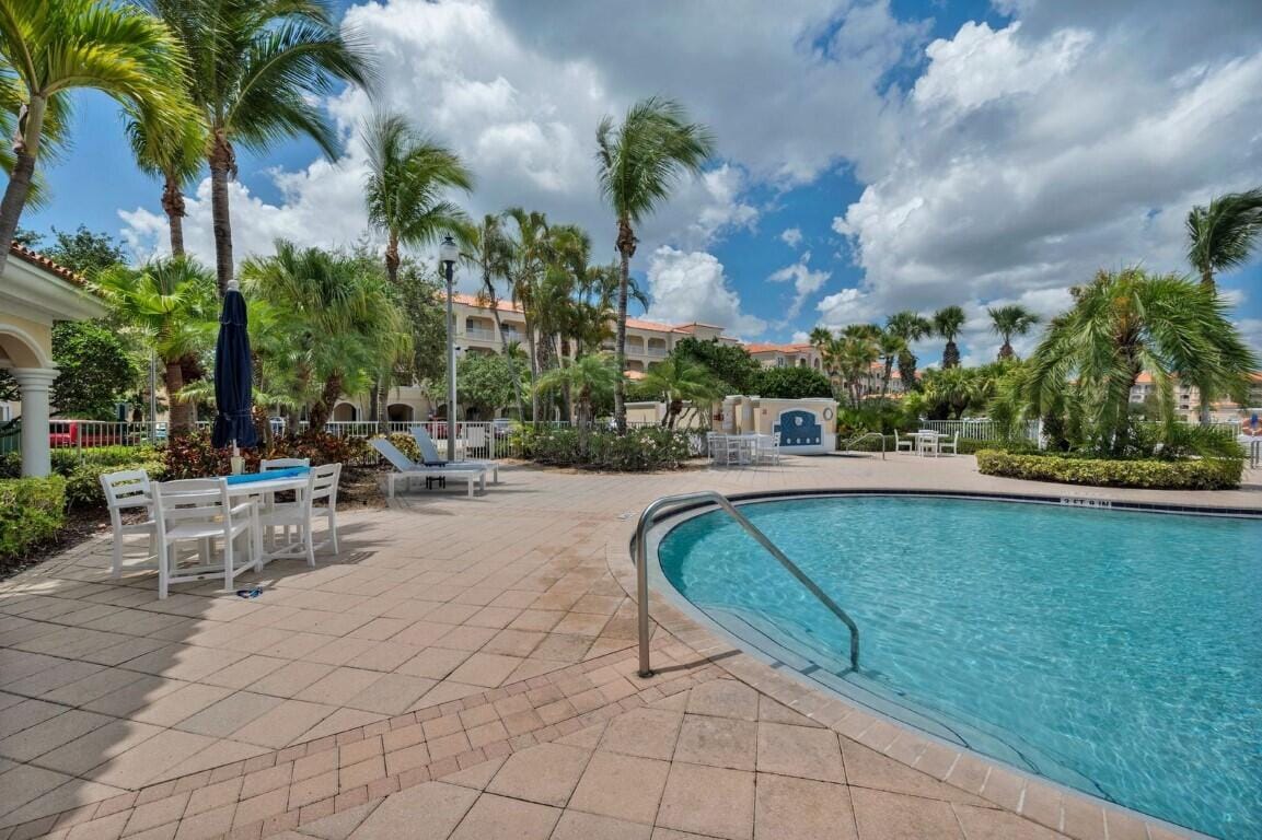 37 HARBOUR ISLE Drive E 101, Fort Pierce, FL 34949 photo 15
