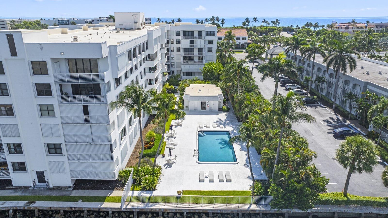 2860 S OCEAN Boulevard 302, Palm Beach, FL 33480