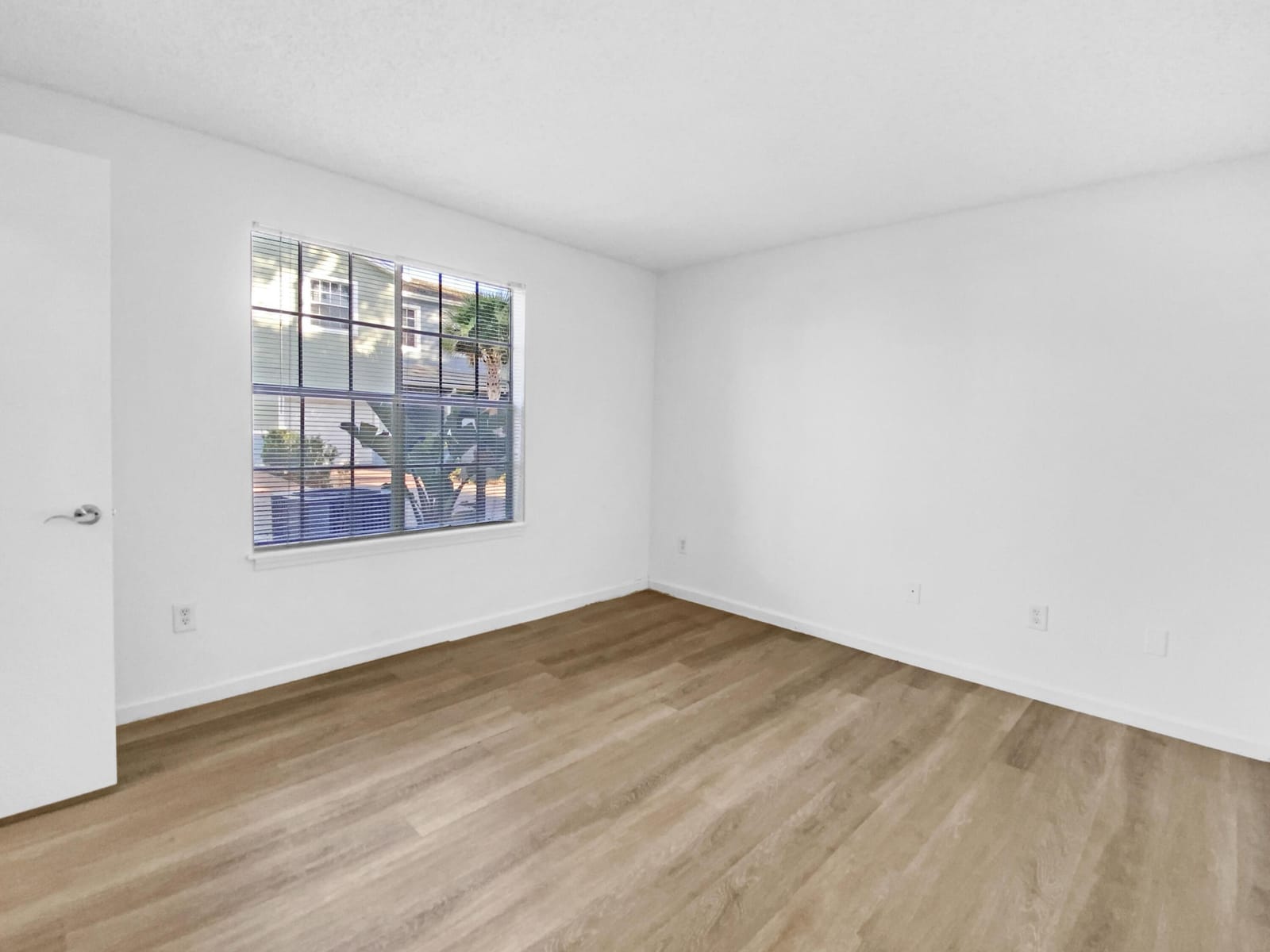 1335 CRYSTAL Way A — photo 12
