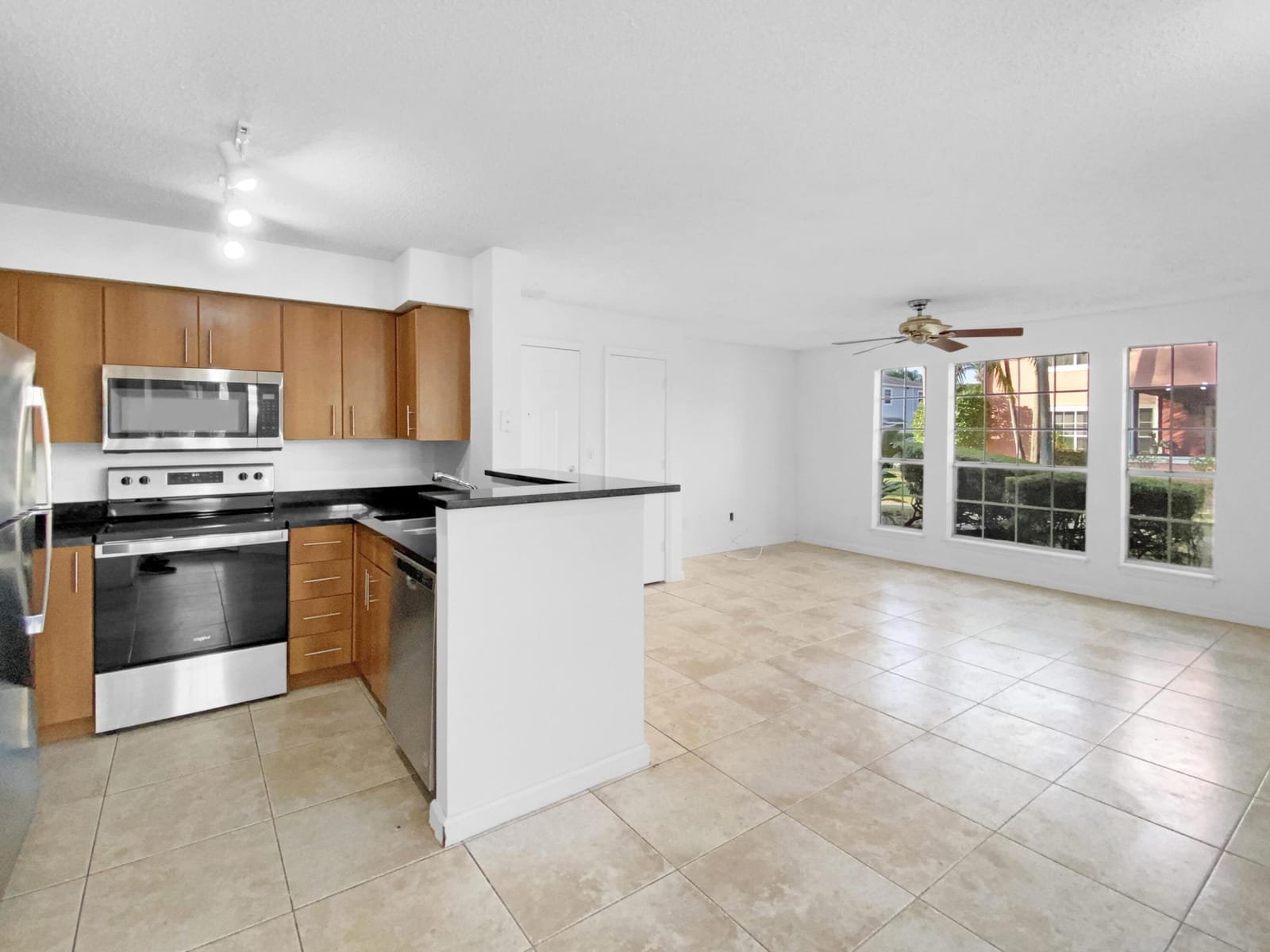 1335 CRYSTAL Way A — photo 7