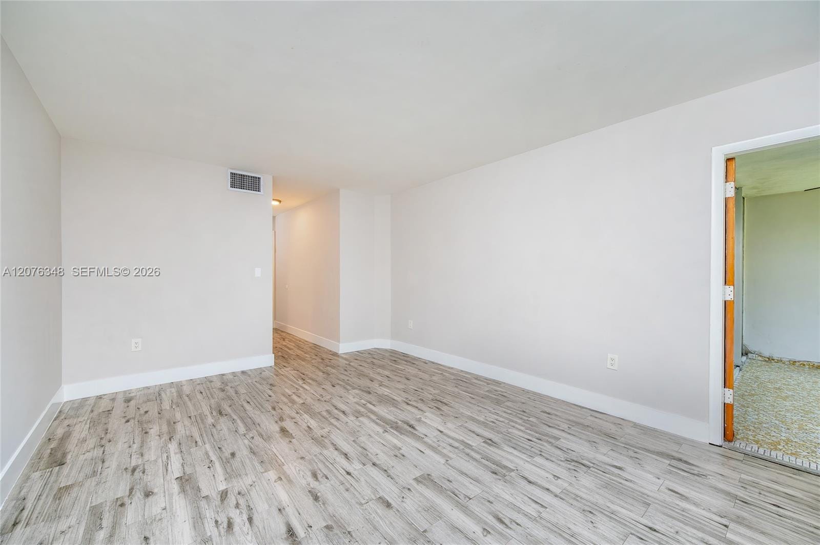 1690 NE 191st Street 115-1, Miami, FL 33179 photo 10