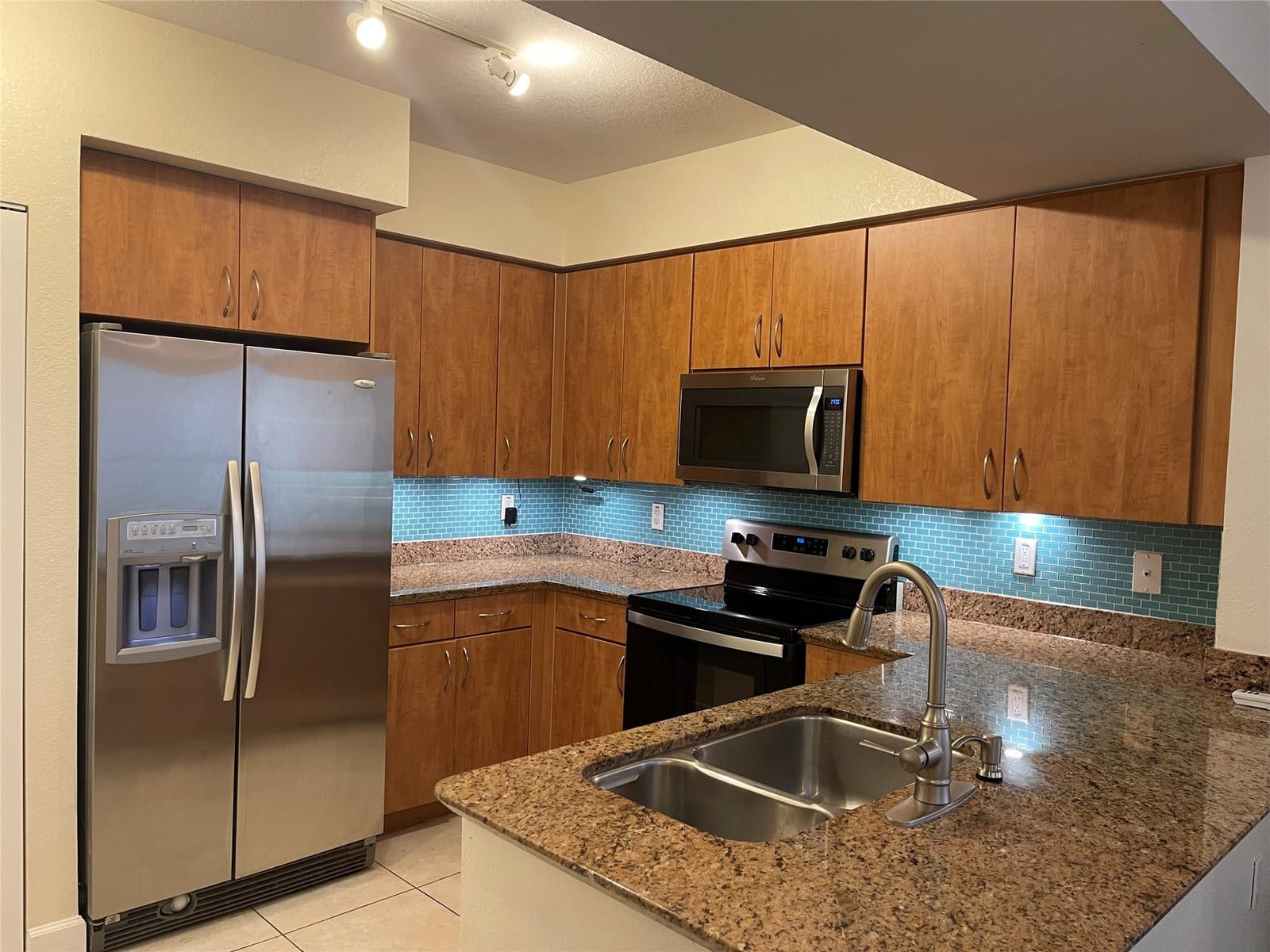 1830 RADIUS Drive 720 — photo 2