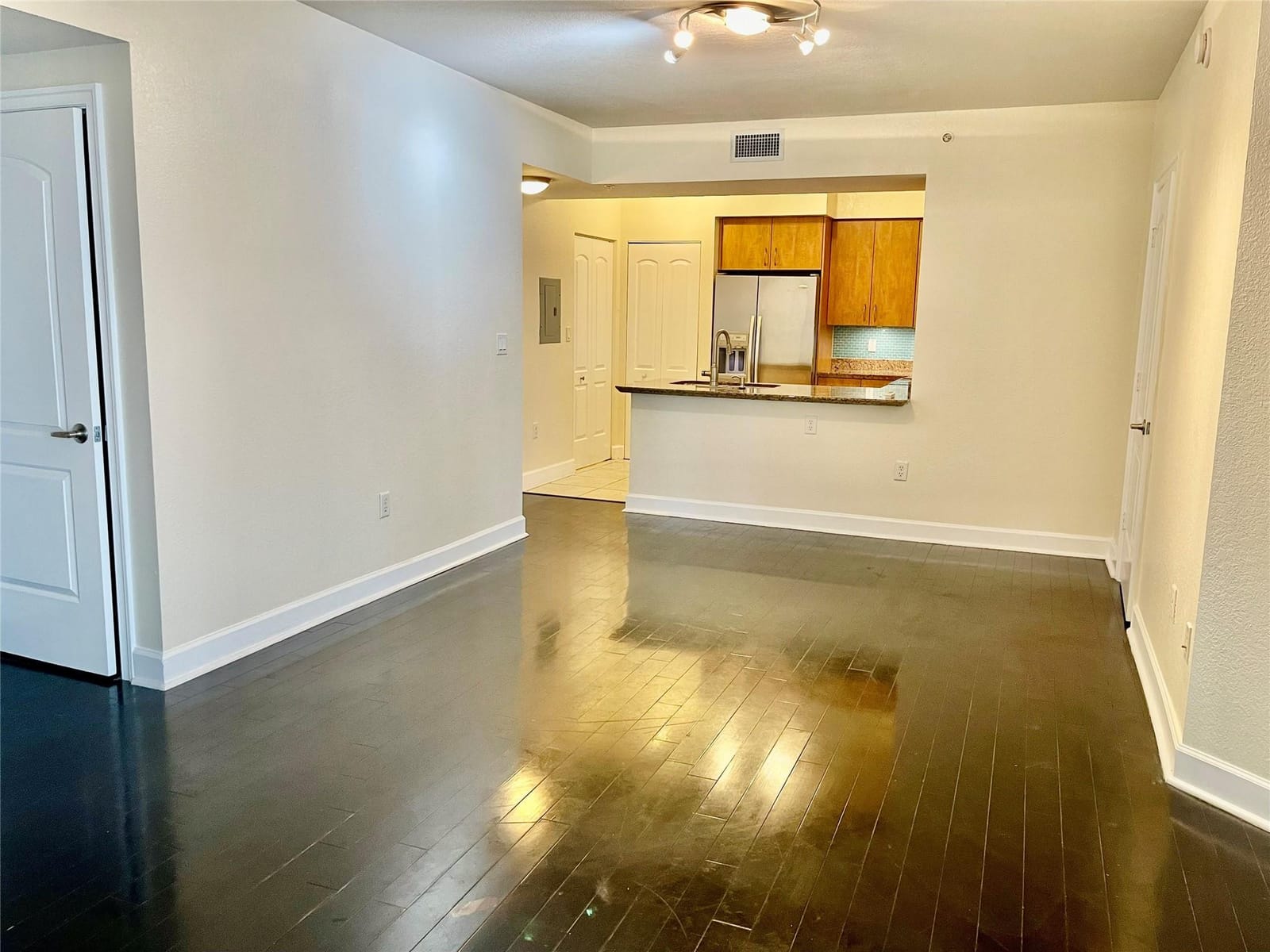 1830 RADIUS Drive 720 — photo 3
