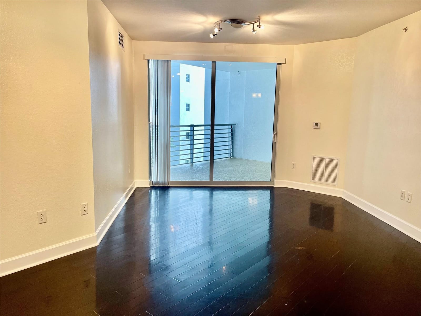1830 RADIUS Drive 720 — photo 5