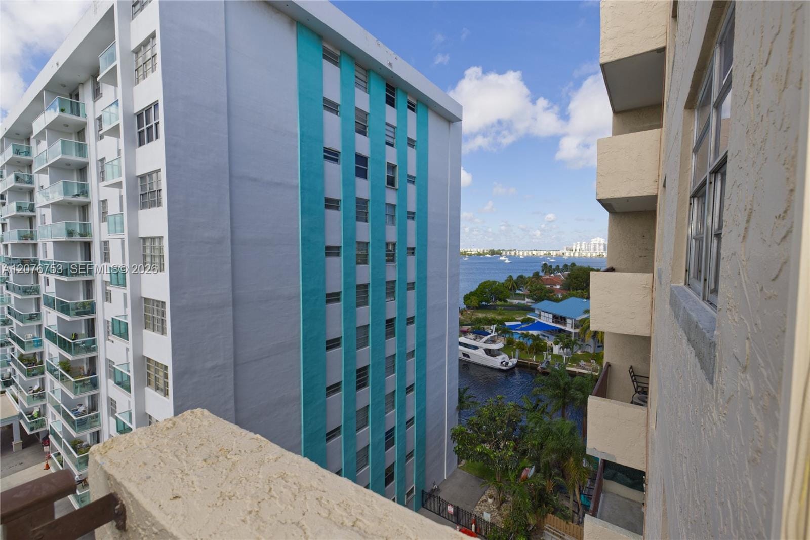 2903 N Miami Beach Boulevard 806 — photo 3