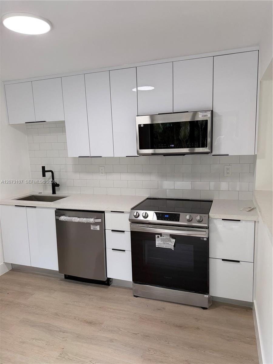 1621 SW 11th Court — photo 3