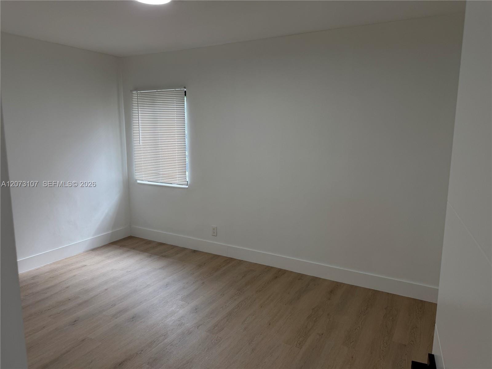 1621 SW 11th Court — photo 8