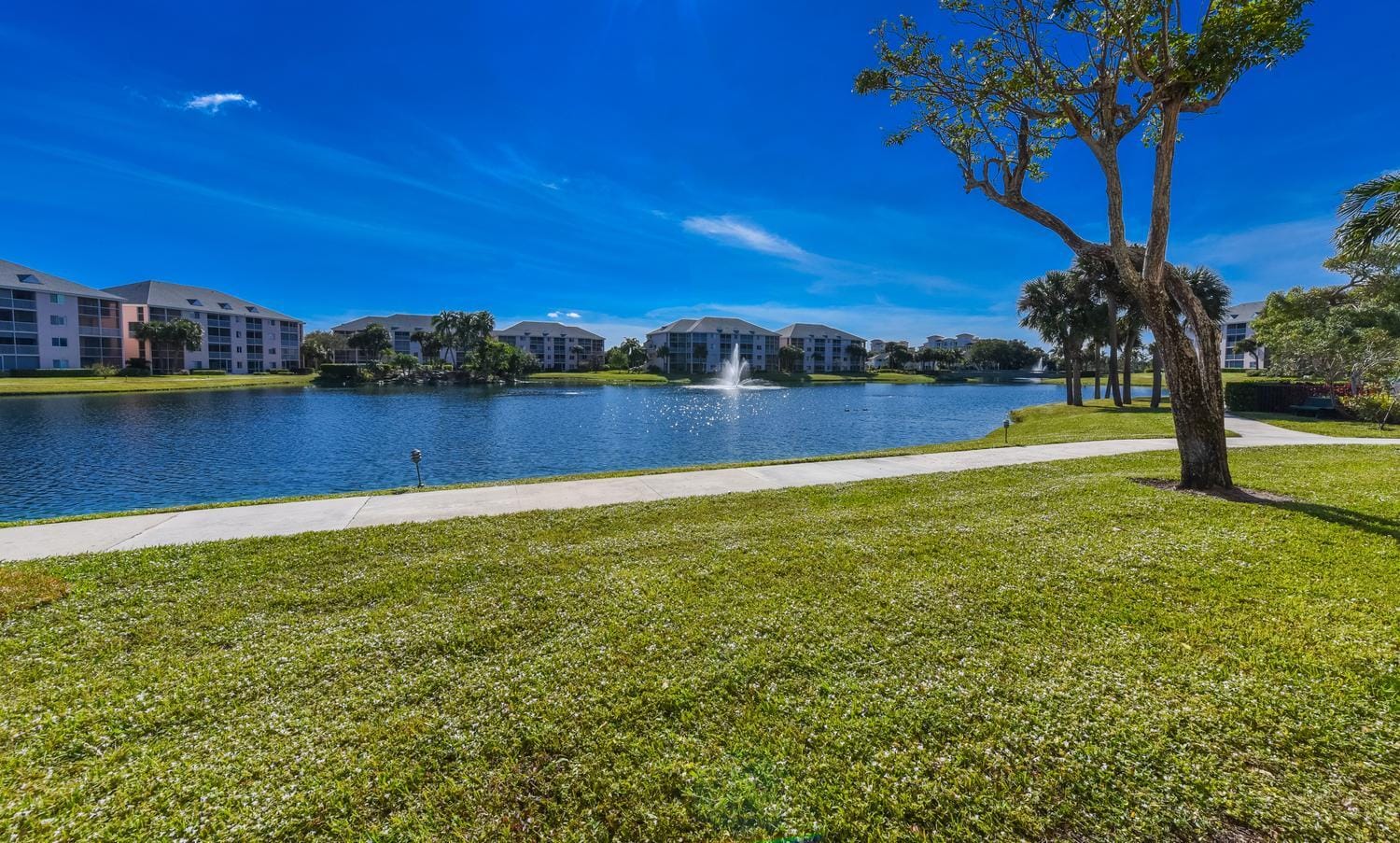 275 Palm Avenue A407, Jupiter, FL 33477 photo 22
