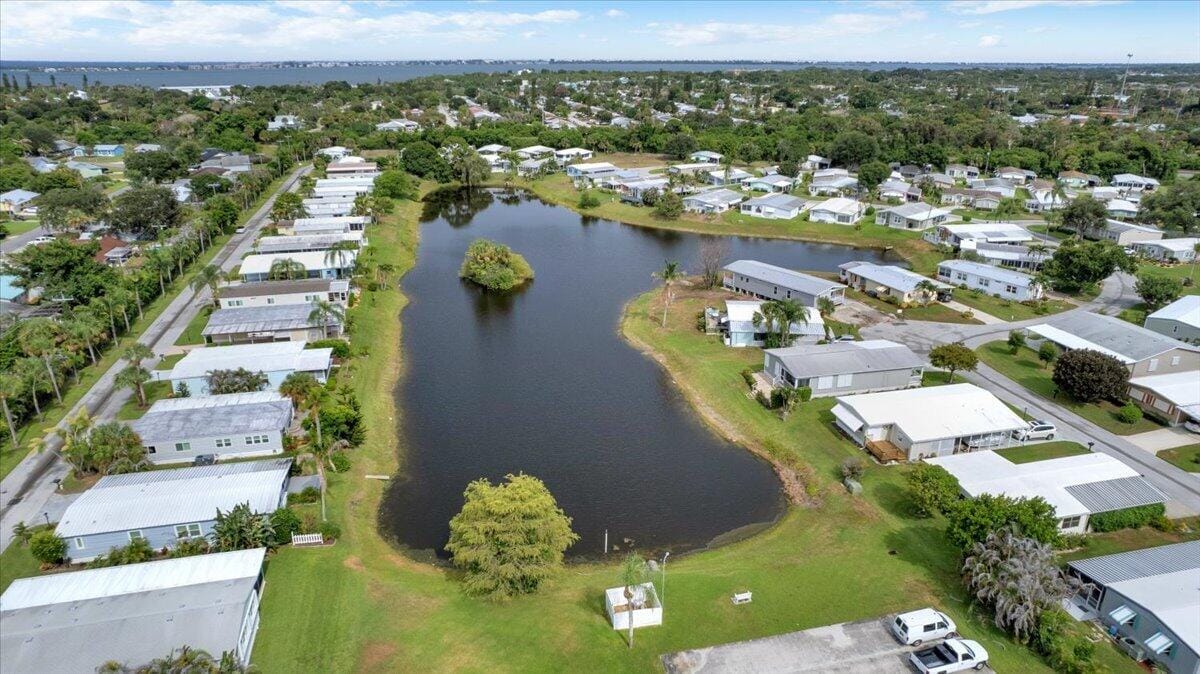 360 NE Jade Circle, Jensen Beach, FL 34957 photo 14