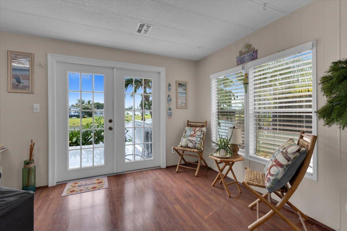 360 NE Jade Circle, Jensen Beach, FL 34957 photo 16