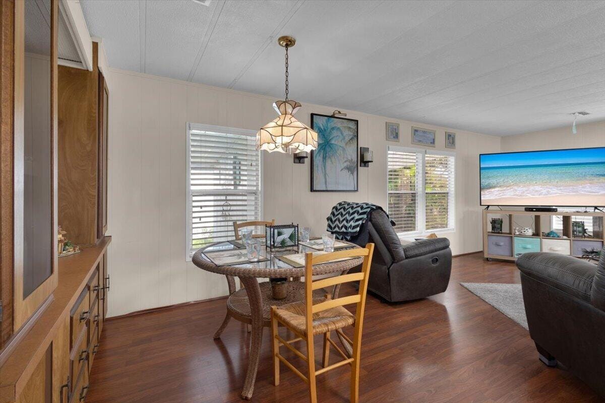 360 NE Jade Circle, Jensen Beach, FL 34957 photo 23
