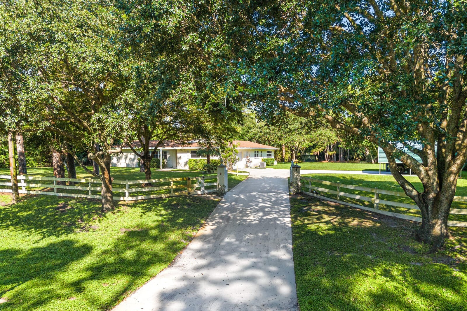 8645 Square Lake Drive — photo 1