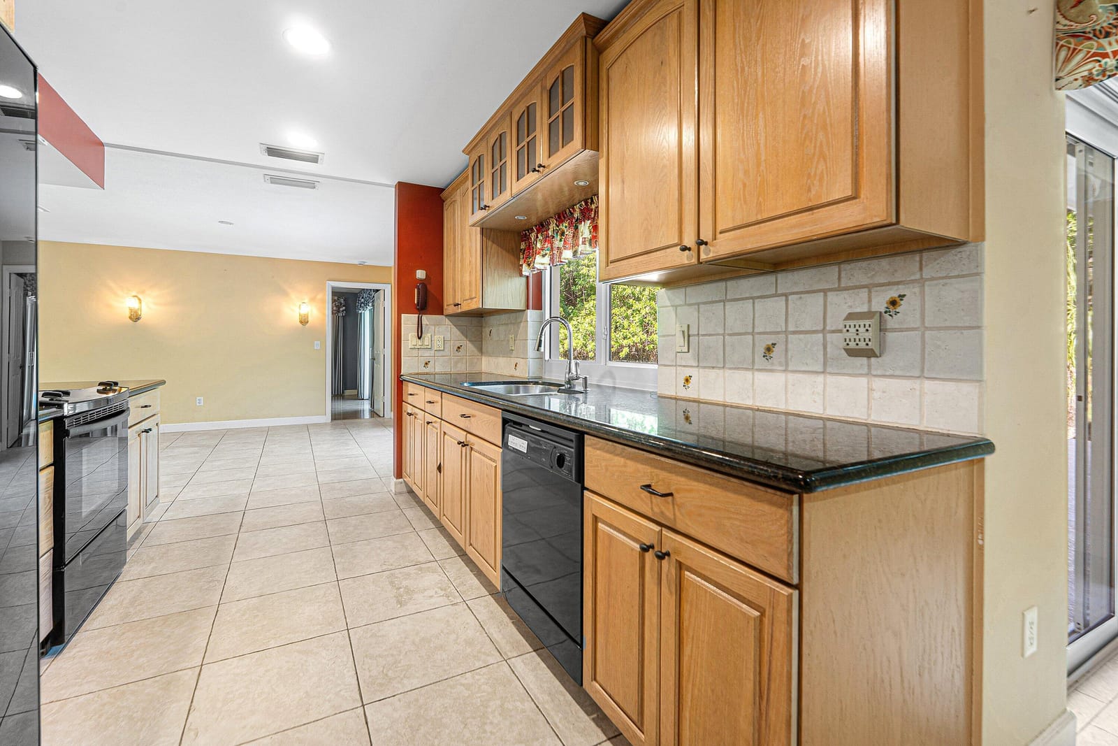 8645 Square Lake Drive — photo 12