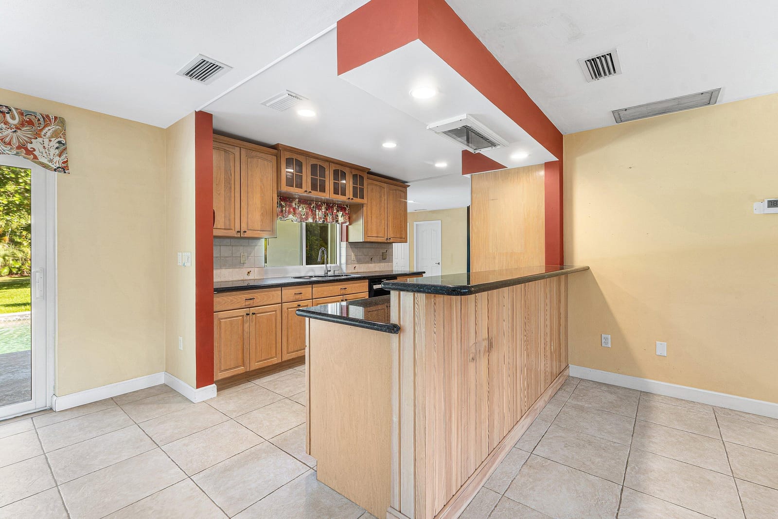 8645 Square Lake Drive — photo 9