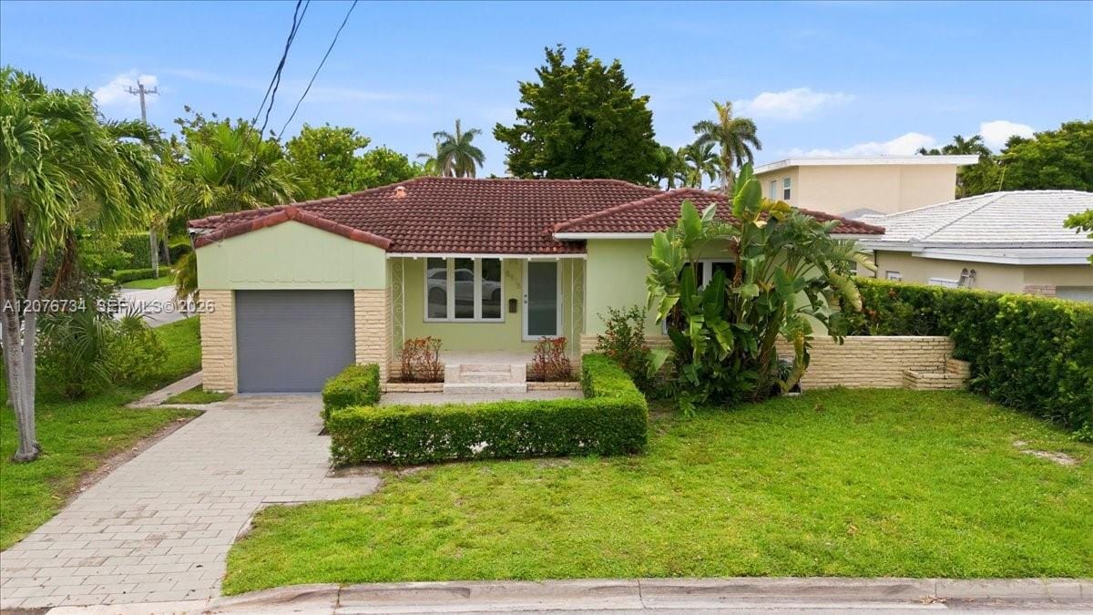 8975 Froude Avenue — photo 1